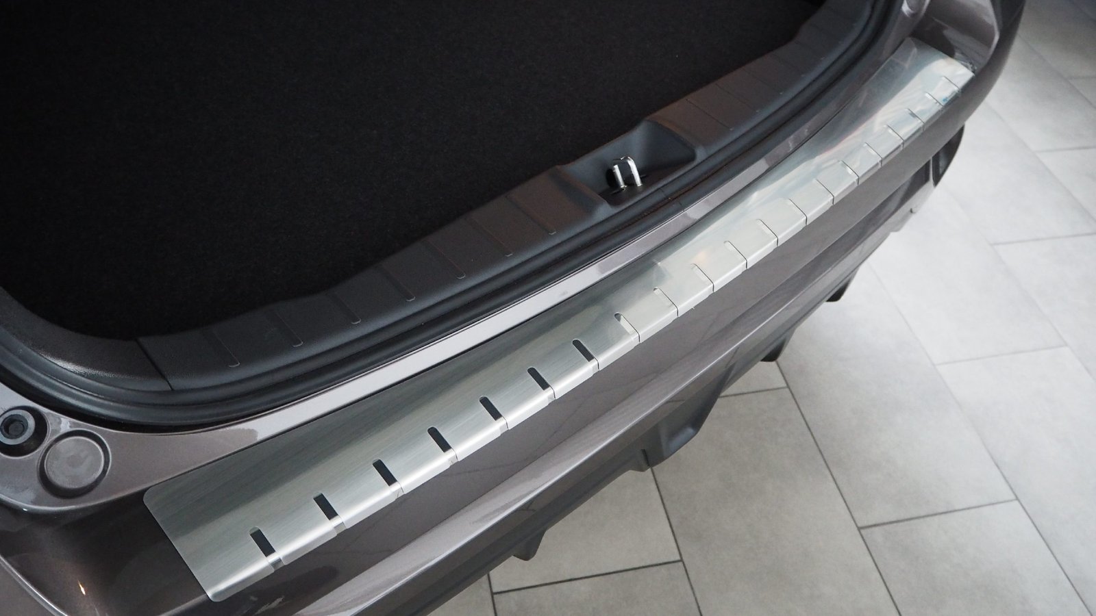 Alufrost Profilovaný prah kufra NEREZ - Mitsubishi ASX 2FL 2017-2019 – Obrázok 2