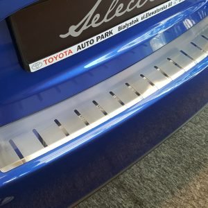 Alufrost Profilovaný prah kufra NEREZ - Toyota YARIS III 2FL 2017-2019